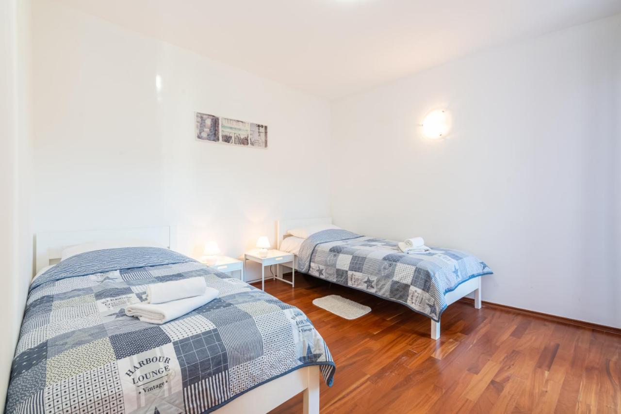Apartment Mimoza 5, Baska, Krk מראה חיצוני תמונה